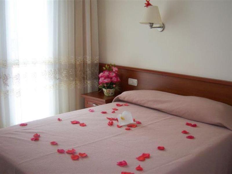 Turk Hotel Ölüdeniz Buitenkant foto